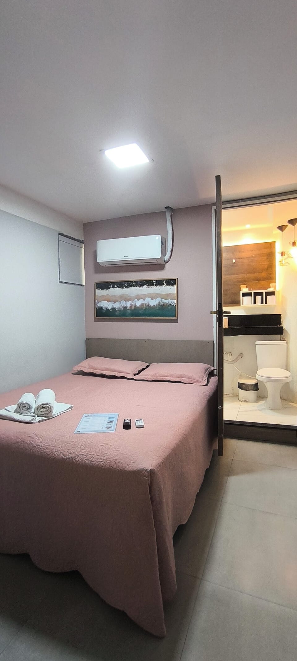 Double Room | Minibar, individually decorated, desk, laptop workspace