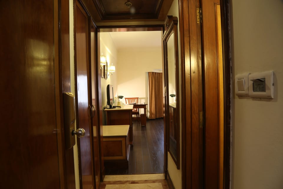 Tower Room | 1 bedroom, Egyptian cotton sheets, premium bedding, minibar