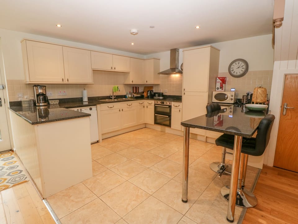 Cottage | Interior