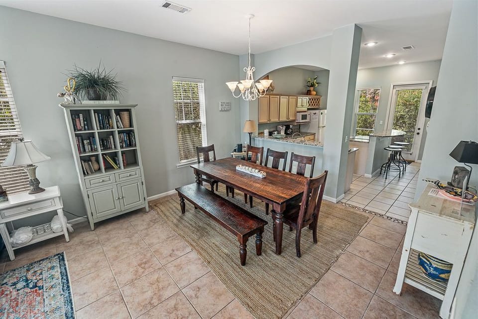 House, 3 Bedrooms, Balcony, Beachside | Dining room