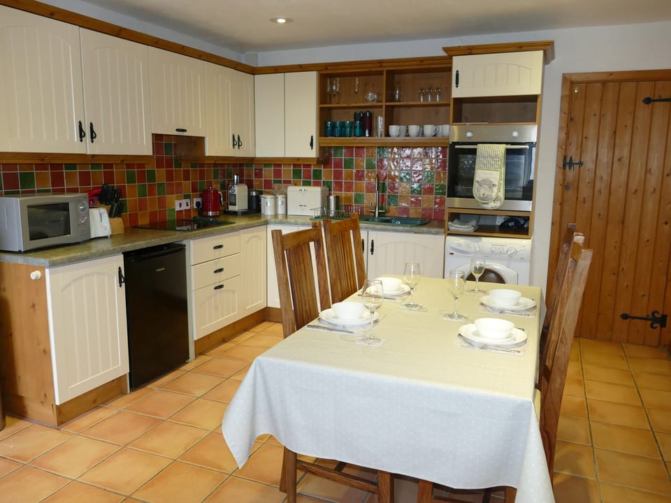 Cottage | Interior