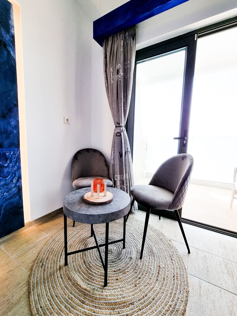 Superior Double Room, Sea View | Living area | Flat-screen TV