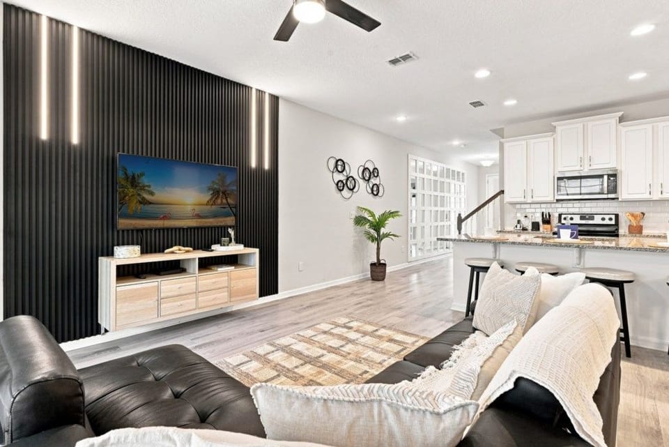 Townhome, 5 Bedrooms | Living area