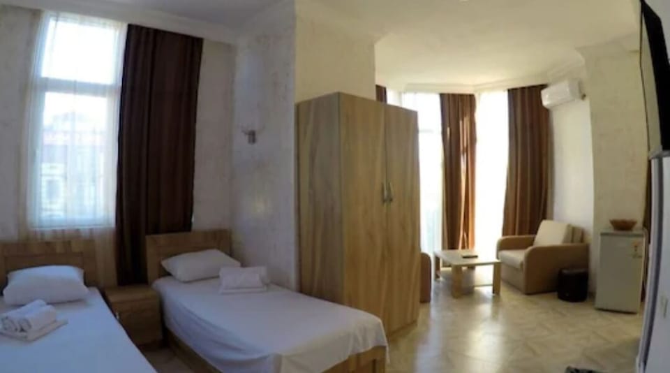 Room | Free WiFi