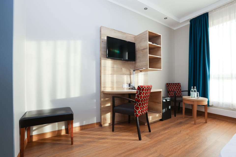 Minibar, desk, laptop workspace, WiFi (free)