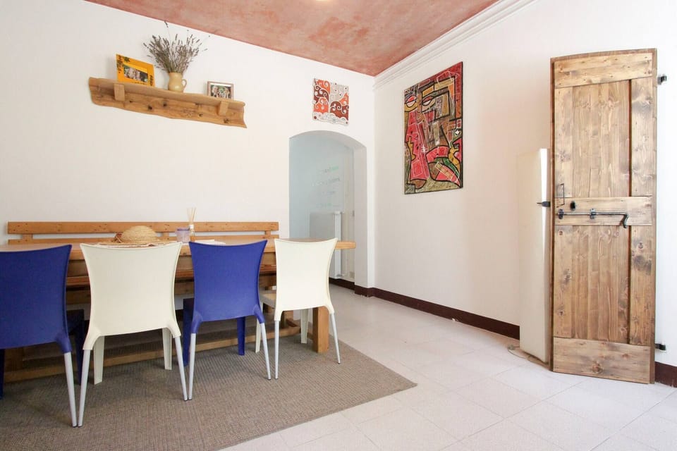 Villa, 3 Bedrooms, Garden View | Dining