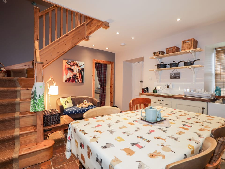 Cottage | Interior