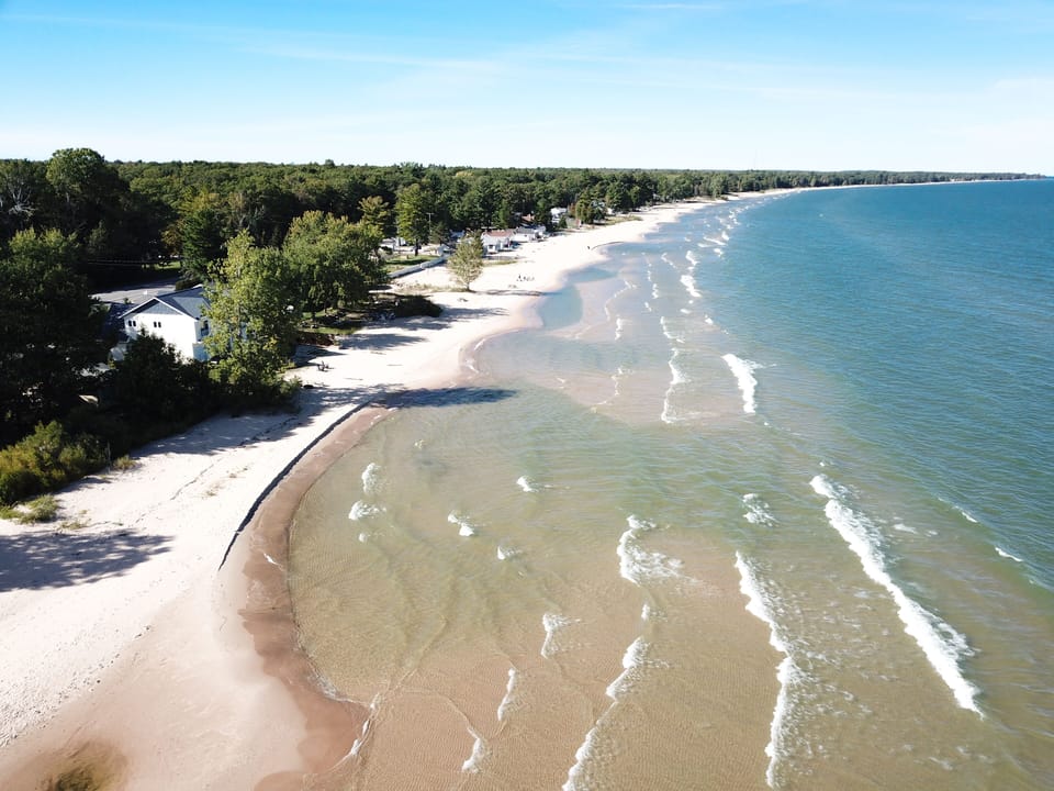 Beach Club of Oscoda Cottages Cottage in Oscoda Township