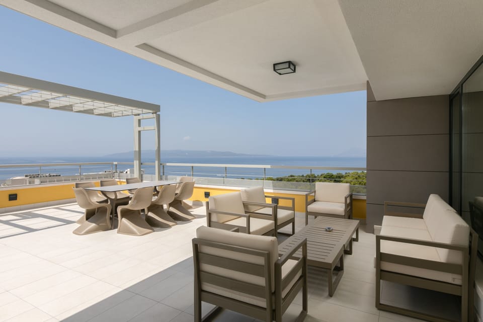Penthouse Suite with Terrace and Sea View | Terrace/patio