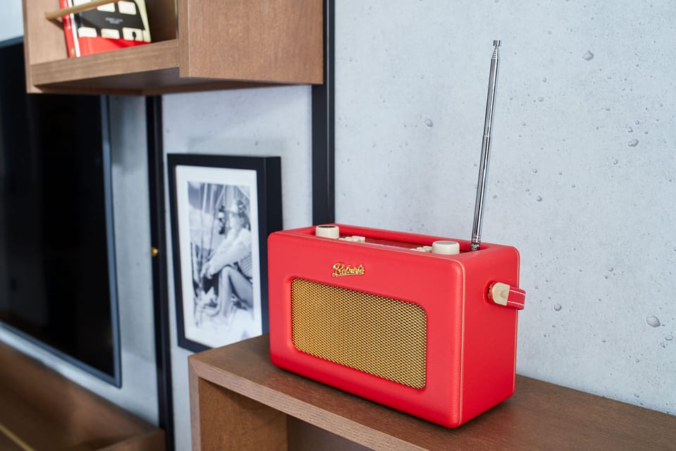 Comfort Room | Living area | 49-inch Smart TV with satellite channels, TV, offices