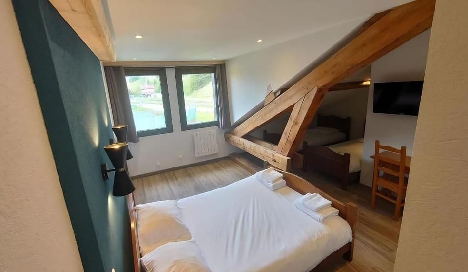 Comfort Quadruple Room | In-room safe, blackout drapes, travel crib, free WiFi