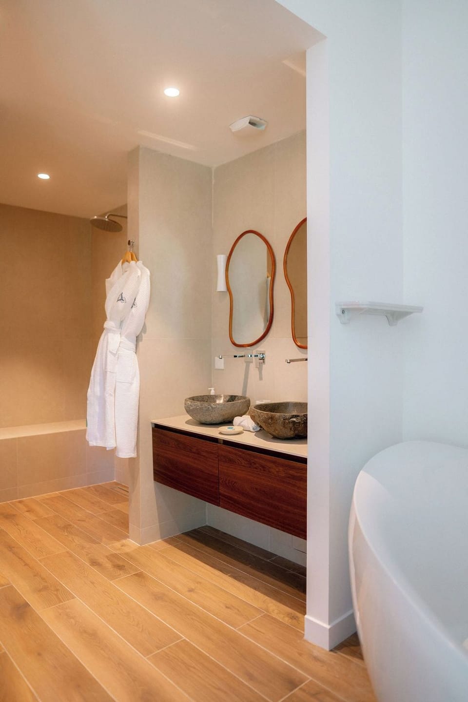 Basic Double Room | Bathroom | Designer toiletries, hair dryer, slippers, towels