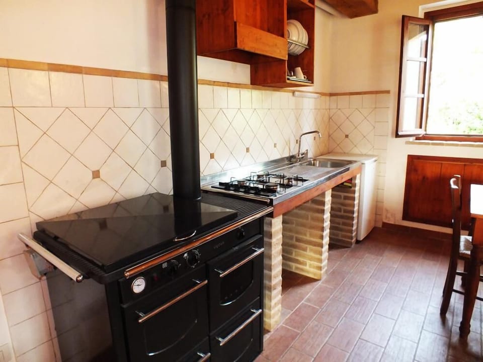 Exclusive Chalet, 2 Bedrooms, Garden View, Garden Area | Private kitchen | Mini-fridge, oven, cookware/dishes/utensils, freezer
