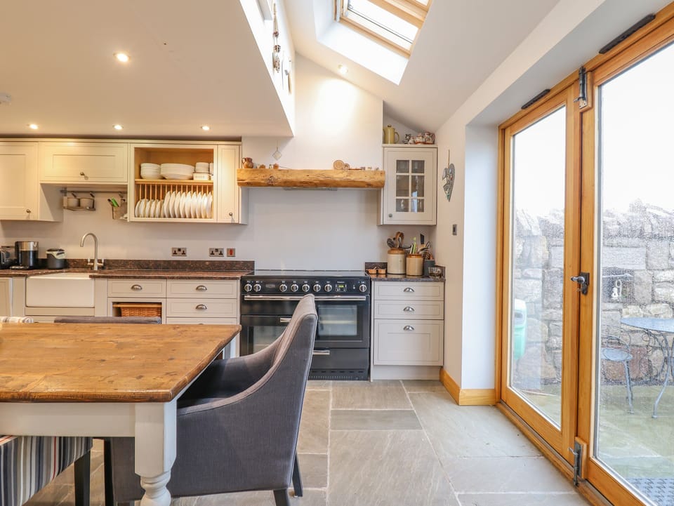 Cottage | Interior