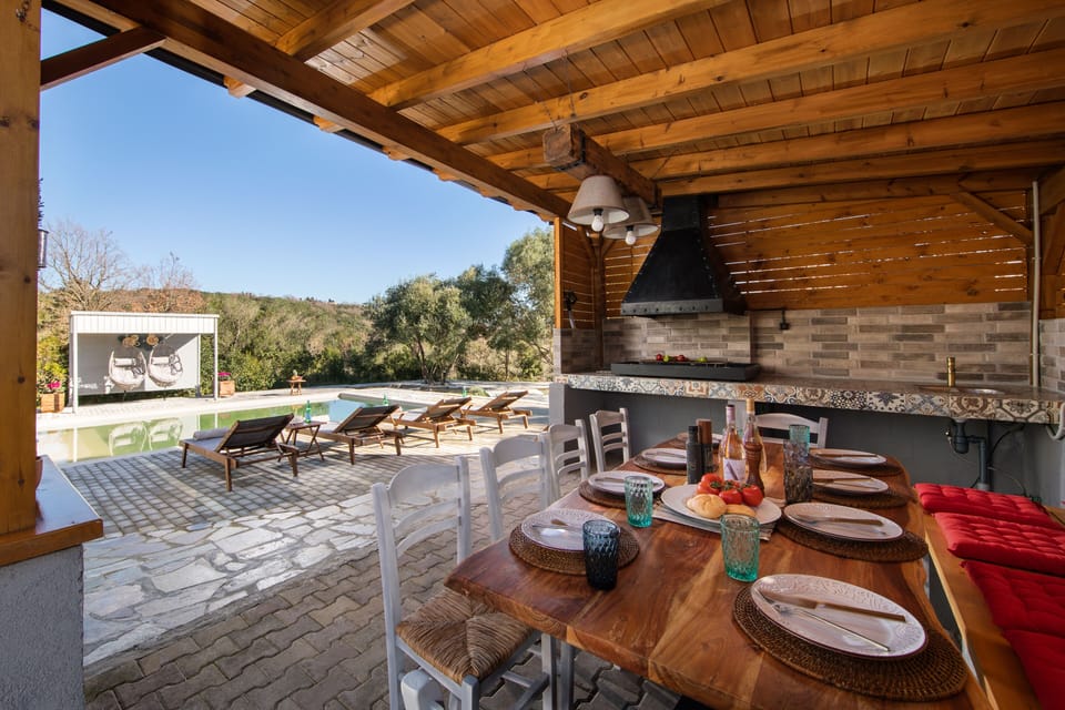 BBQ/picnic area