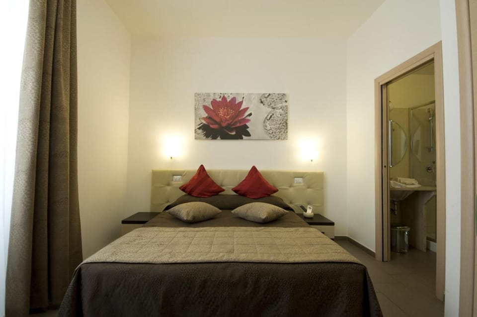1 bedroom, memory foam beds, minibar, in-room safe