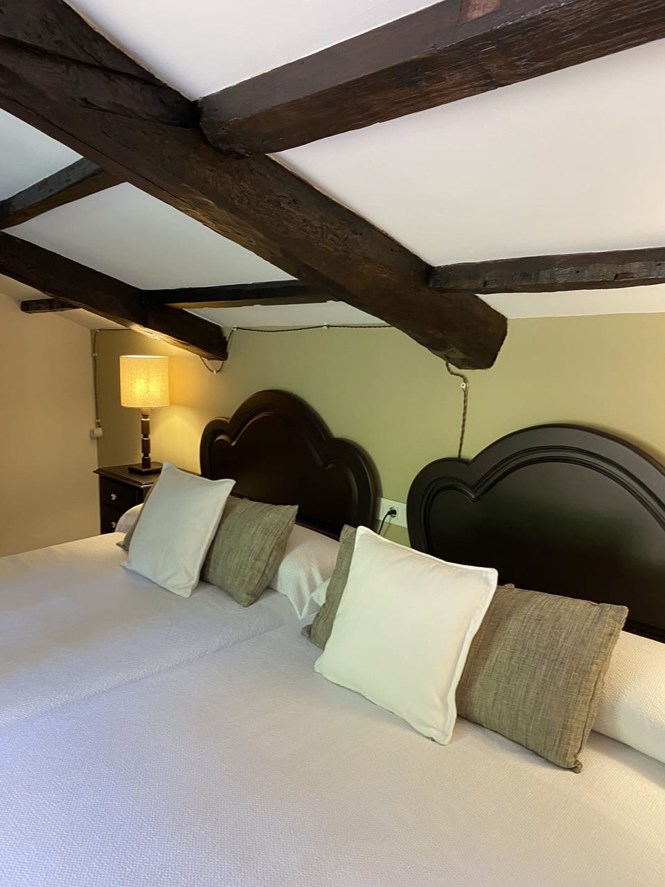 Standard Double Room | Free WiFi, bed sheets