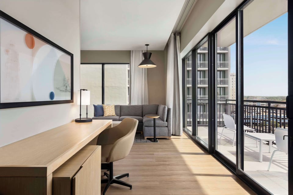 Room, 1 King Bed | Hypo-allergenic bedding, in-room safe, desk, laptop workspace