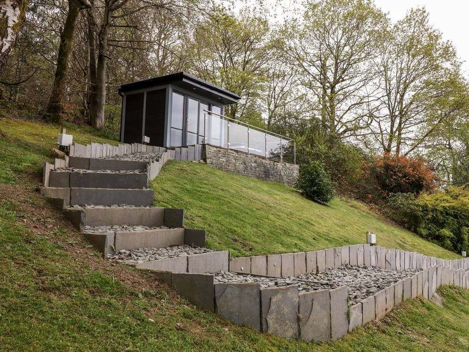 Cottage | Property grounds