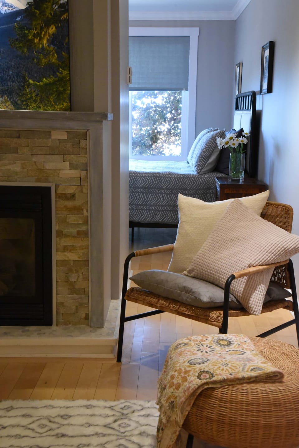 Superior Studio Suite | Living area | Flat-screen TV, streaming services