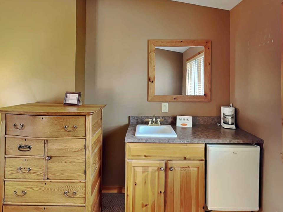 Almost Paradise by Taylor Made Deep Creek Cottage in McHenry