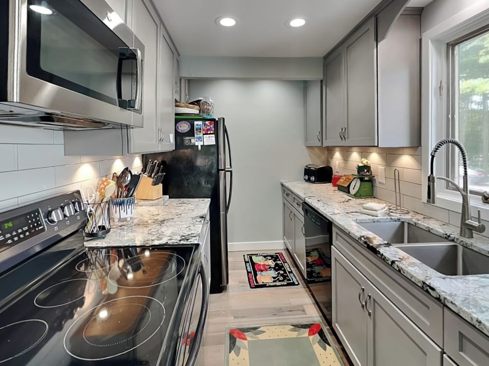 House (3 Bedrooms) | Property amenity