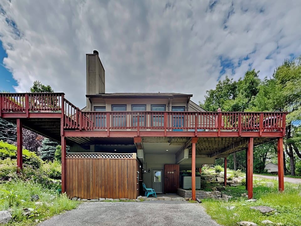 House (3 Bedrooms) | Property amenity