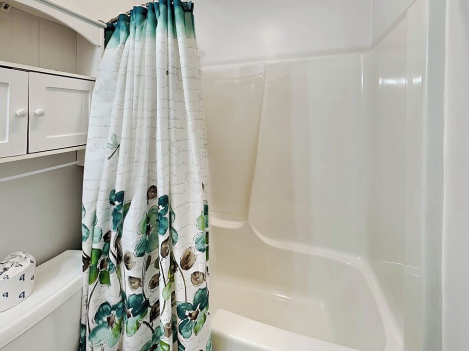 Beautiful Adventure by Taylor Made Deep Creek Cottage in Deep Creek Lake