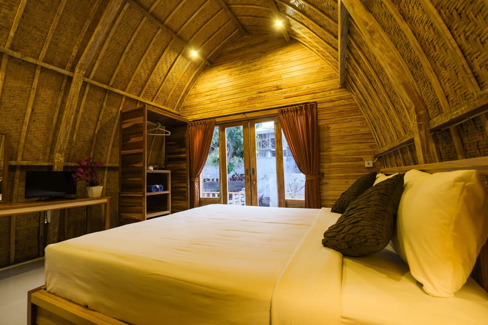 Deluxe Double Room | Desk, soundproofing, free WiFi, bed sheets