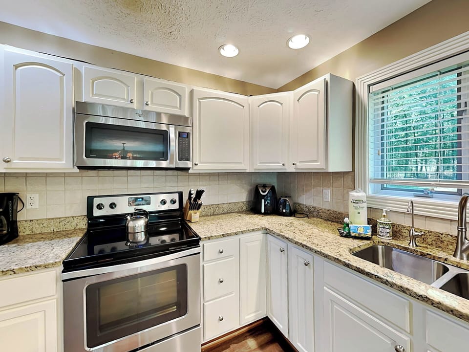 House (4 Bedrooms) | Property amenity