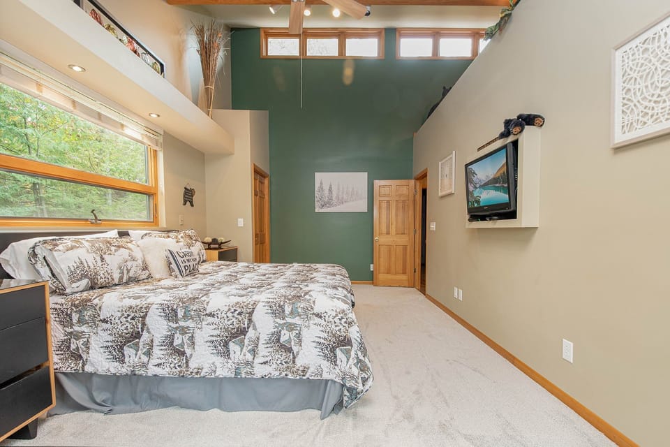 Brief Respite by Taylor Made Deep Creek Cottage in Deep Creek Lake