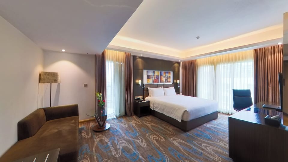 Superior Studio, 1 Bedroom, City View | Premium bedding, down comforters, minibar, in-room safe