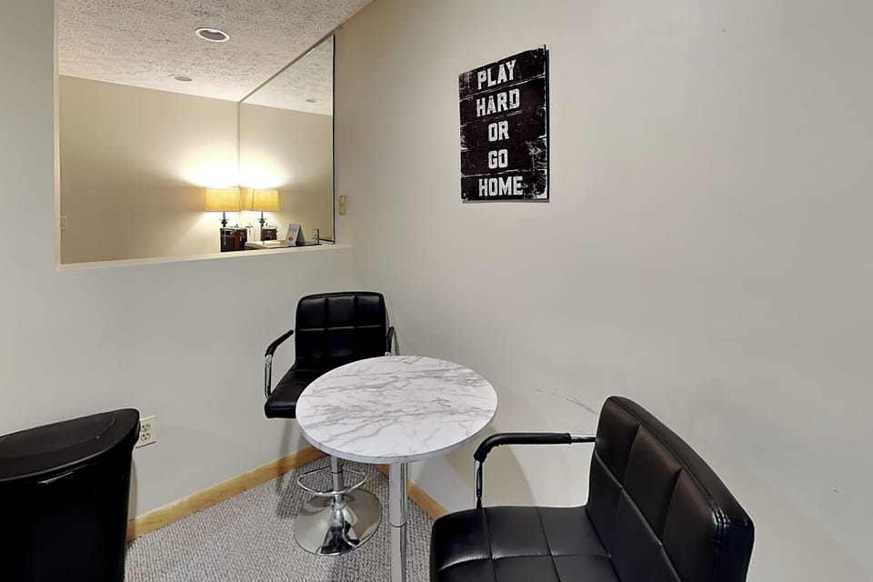 House (4 Bedrooms) | Property amenity