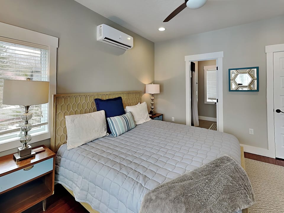 House (5 Bedrooms) | Property amenity