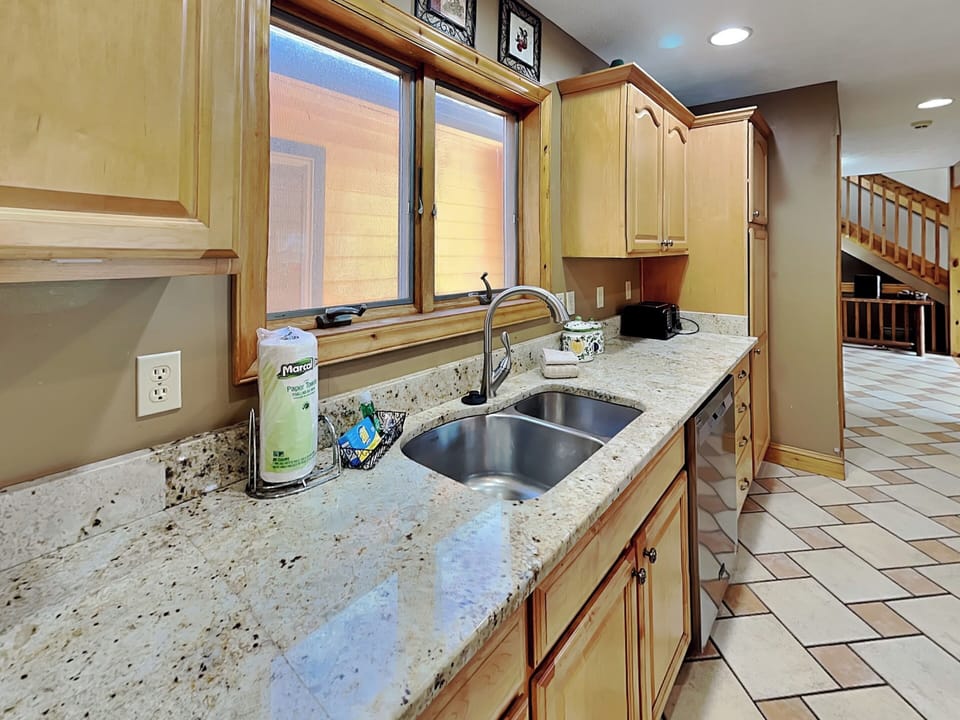 House (Multiple Bedrooms) | Property amenity