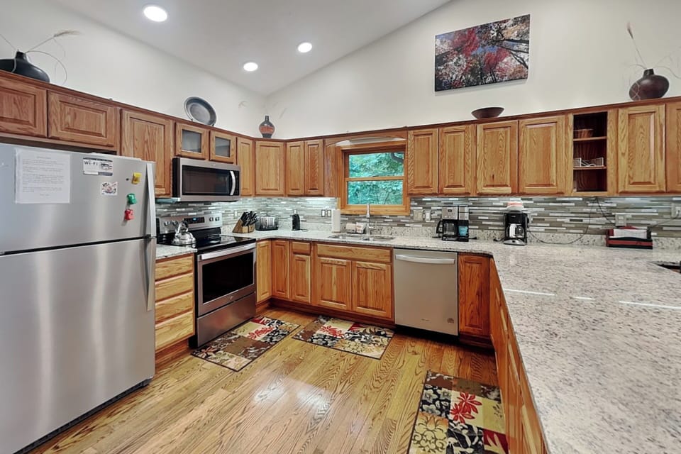 House (5 Bedrooms) | Property amenity