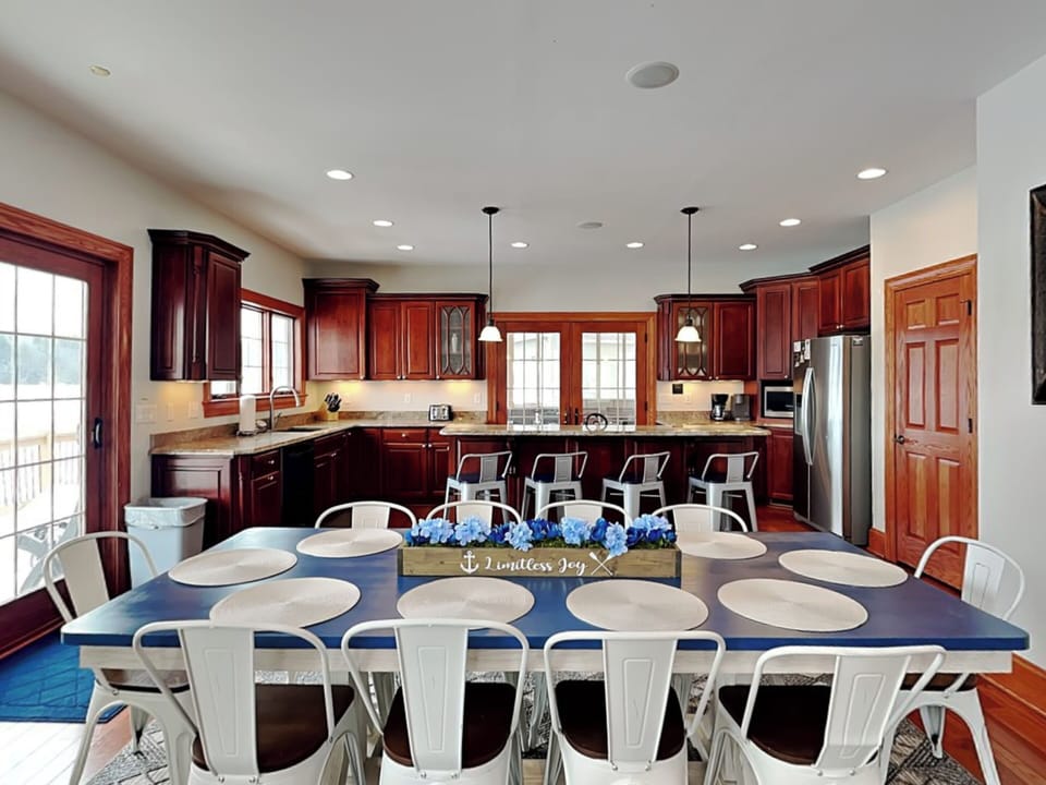House (5 Bedrooms) | Property amenity