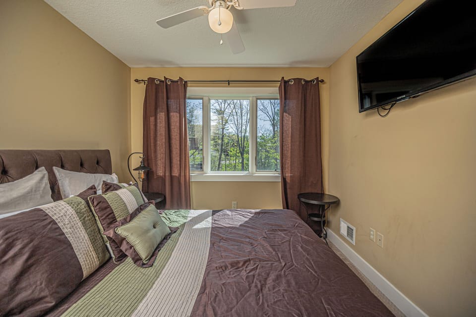 Live a Little by Taylor Made Deep Creek House in McHenry