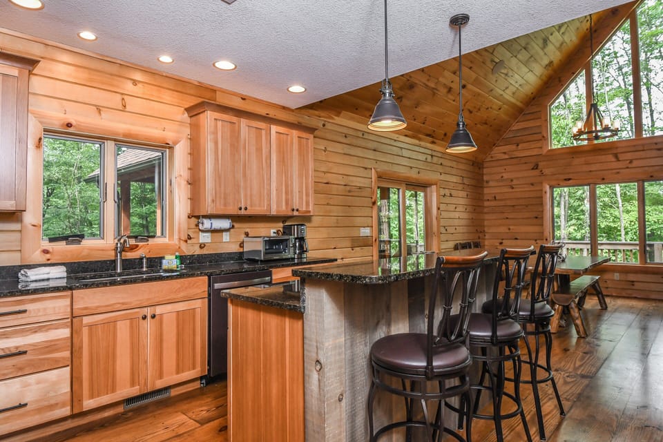 House (5 Bedrooms) | Property amenity