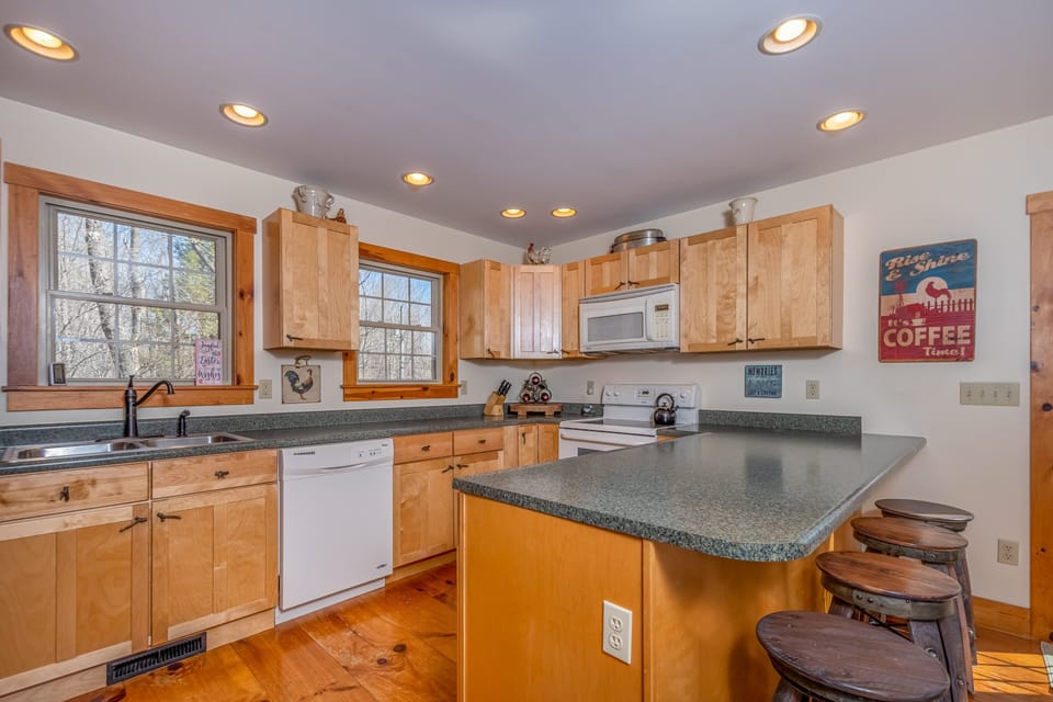 House (3 Bedrooms) | Property amenity