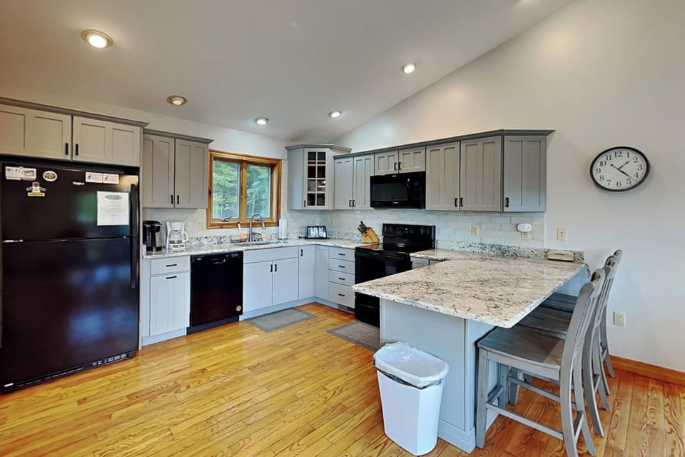 Moonrise Retreat by Taylor Made Deep Creek Cottage in Deep Creek Lake