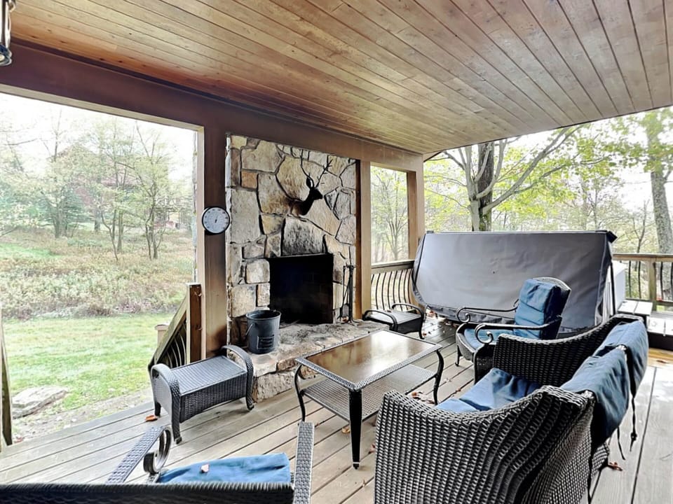 House (5 Bedrooms) | Property amenity