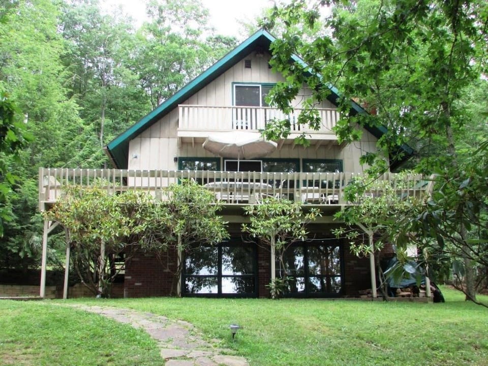 House (6 Bedrooms) | Property amenity