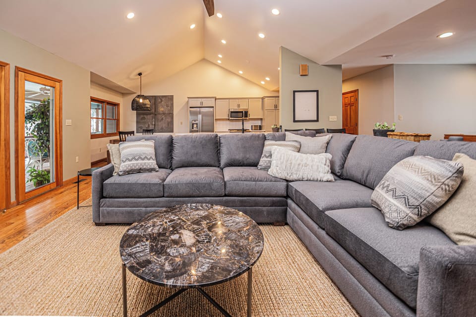 House (6 Bedrooms) | Property amenity