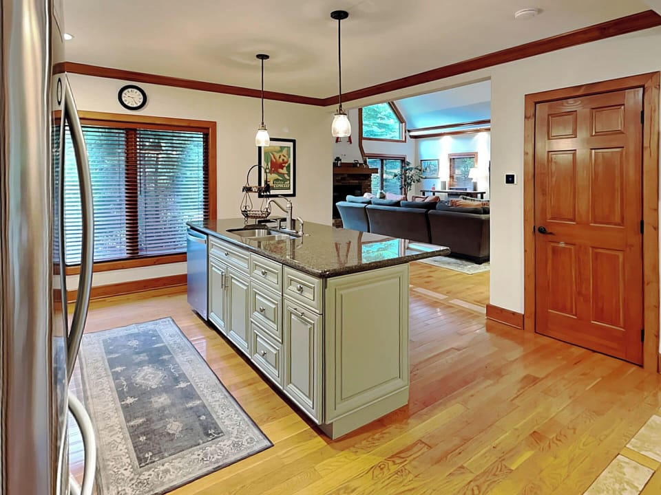 House (4 Bedrooms) | Property amenity