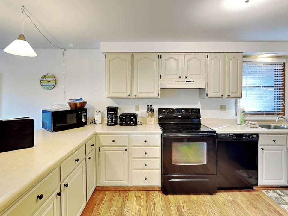 House (2 Bedrooms) | Property amenity