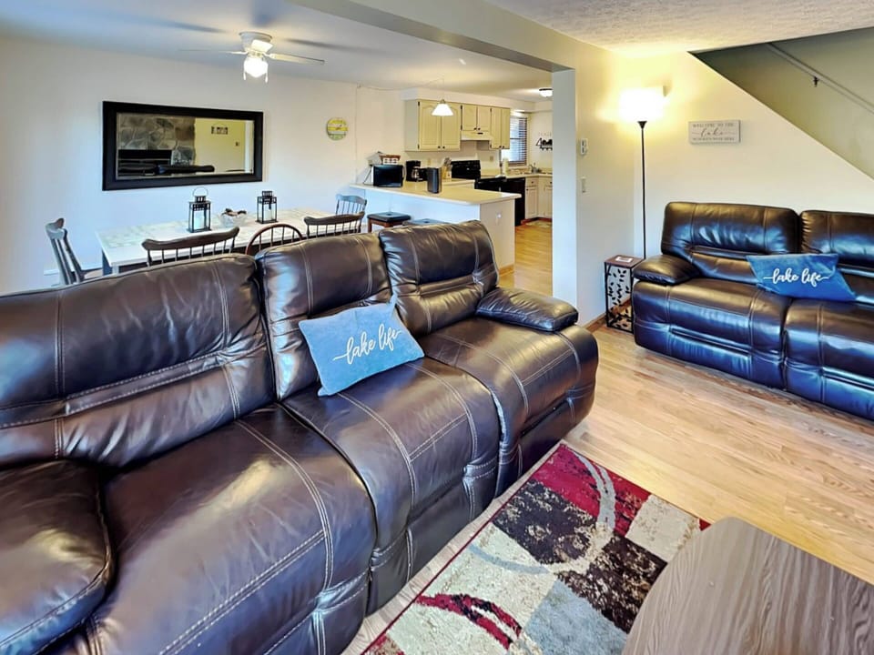 House (2 Bedrooms) | Property amenity