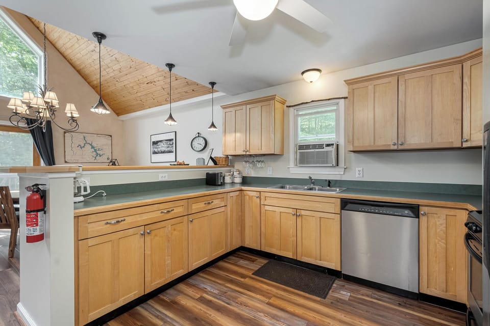 House (5 Bedrooms) | Property amenity