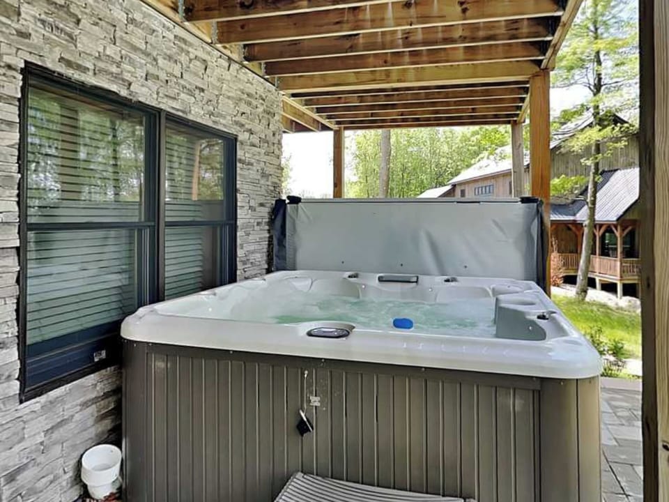 House (5 Bedrooms) | Property amenity