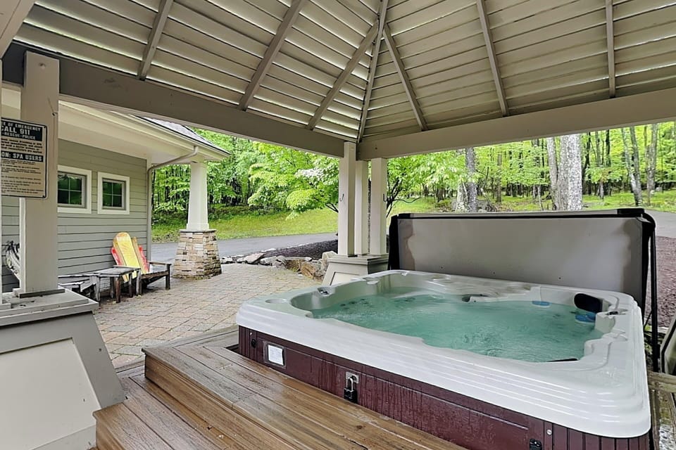 House (5 Bedrooms) | Property amenity